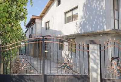 //CASA DE VANZARE // STREJNIC// - 1