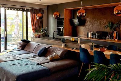 Apartament cu 3 camere decomandat în Borhanci