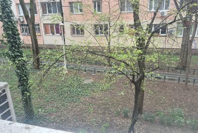Ap 2 camere decomandat 51mp etaj 1/4  fara balcon - 10