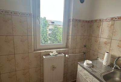 Apartament 2 camere- Zona Sud - 37,5 mp - 37000 euro - 4