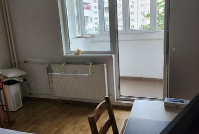 Drumul Sarii Al. Botorani 3 Camere Decomandat bloc 1989 et. 3, 76mp - 15