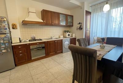Casa eleganta si luminoasa, situata in zona de case - Mehala - 9