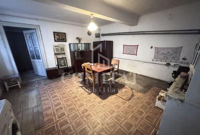 Apartament cu 2 camere semidecomandat, mobilat în Central