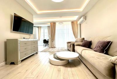 Apartament cu 3 camere semidecomandat, mobilat în Păcurari