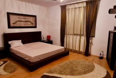 Vilă în Bârnova 260 mp utili, teren 1030 mp D+P+E+M, complet mobilată și LIBERA - 1