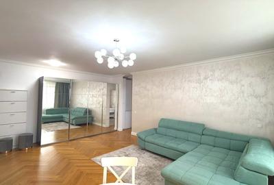 Apartament cu 2 camere decomandat în Vitan