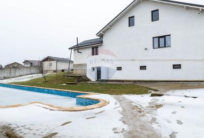 Vilă cu piscină –ideală pentru familie sau pensiune, Bacu-acces A1/A0 - 7