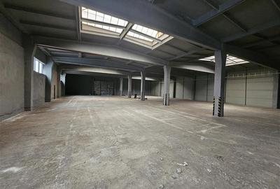 Hala de 4304 mp si 500 mp birouri in Ploiesti, zona Sud. - 1