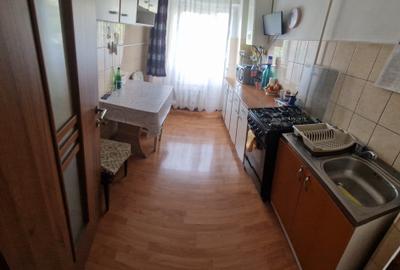 Apartament cu 2 camere decomandat în Județean