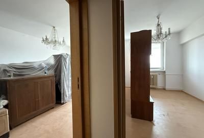 Apartament cu 3 camere decomandat, mobilat în 1 Mai
