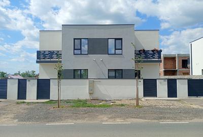 Sanandrei,Duplex P+E, Drum Asfaltat, Proiect Modern. - 1