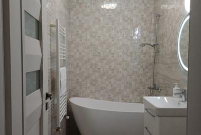 Persoană fizică vând: Apartament 37,02 mp + Balcon 7,43 mp + Parcare Subterană - 1