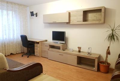 Apartament 2 cam decomandat, et 3/8, 380 euro, Buzoieni, piata Rahova - 1