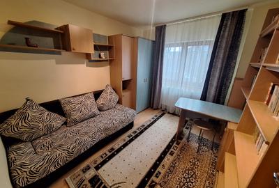 450 euro!!!Ap.cu 3 camere Et 1 cu centrala proprie Zona Bucovina - 4