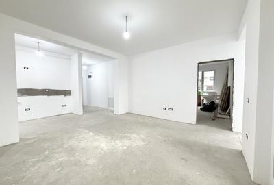 Apartament cu 3 camere semidecomandat în Dumbrăvița