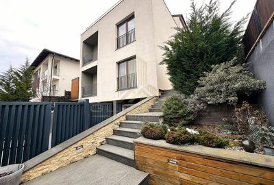 Apartament exclusivist, 92 mp, 2 niveluri, Curte 300mp , Piscină Gruia - 1