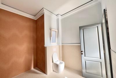 Proprietar, inchiriez apartament ultracentral, 3 camere renovat complet - 1