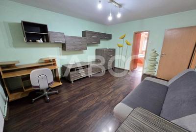 Apartament 2 camere de vanzare 48 utili balcon zona Vasile Aaron Sibiu - 1