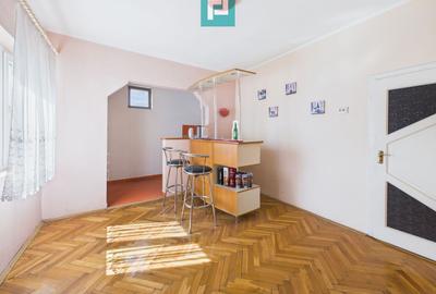 Casă cu 7 camere, ideală pentru familie, Grădiște - 10