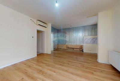 Spațiu comercial | str. Lunga 280 | 84 mp | Trafic pietonal | Vitrină - 7