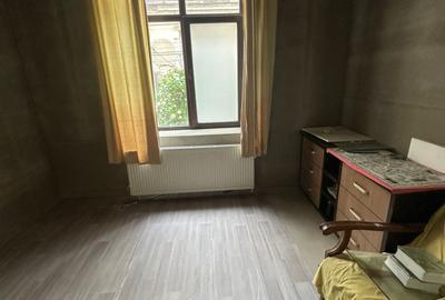 Apartament in vilă 3 camere, curte 40mp - Nerva Traian - 12