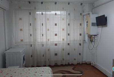 Garsonieră de închiriat – Țiglina I, Str. Brăilei, etaj 1, centrală proprie, - 1