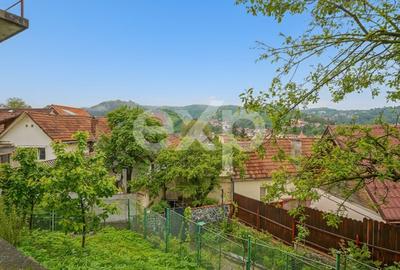 Casă cu priveliște panoramică în inima zonei Șchei – Strada Cotun, nr. 9 - 11