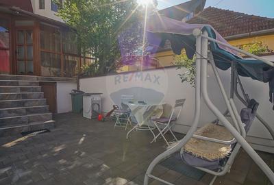 Casă cu 3 camere în Schei