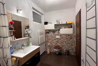 Vand ½ duplex in Ghiroda, 4 Camere, zona excelenta, 2 Locuri de Parcare, AC - 9