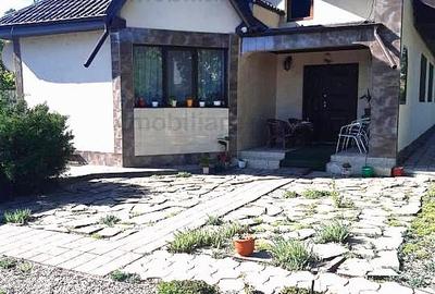 Vila P+M 2014, Varsatura 160mp construiti, teren=1000mp - 2