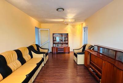 De vanzare Apartament 3 camere Tiglina 3, Galati, 75mp, et.4/4 - 7