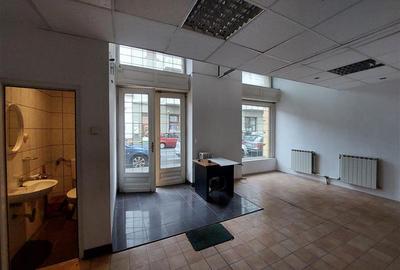 Spatiu comercial, zona centrala - 4