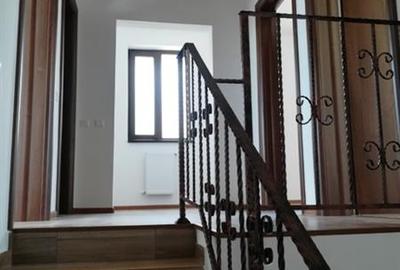 Casa- Vila - Prelungirea Ghencea -Cartierul Latin-149000E +TVA - Comision 0  - A - 6