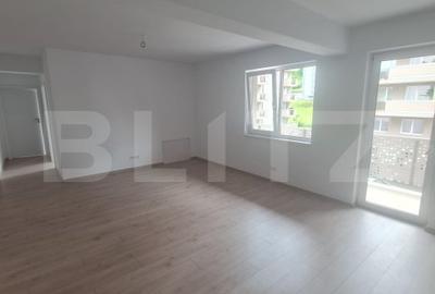 Apartament cu 3 camere semidecomandat în Florești