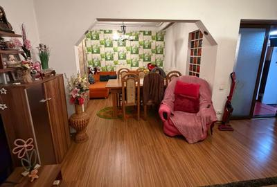 Casa 4 Camere/ Apartament 2 Camere/ Garsoniera/ Soseaua Chitilei/ Curte - 2