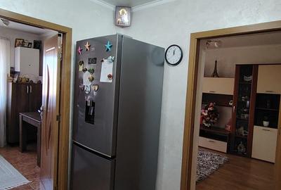 Apartament 2 camere etaj 2 zona Electroalfa - 10