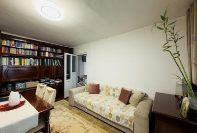 Apartament cu 2 camere semidecomandat, mobilat în Aradului