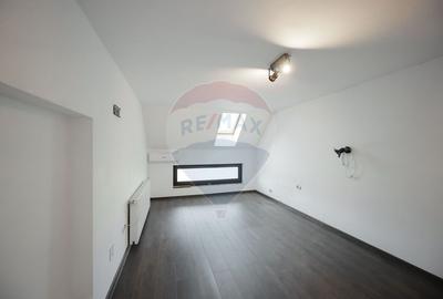 Casă 4 Camere cu Garaj, Construită de Proprietar, Cartier Episcopia - 34