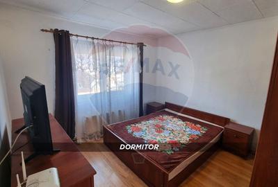 Apartament cu 2 camere decomandat, mobilat în Republicii