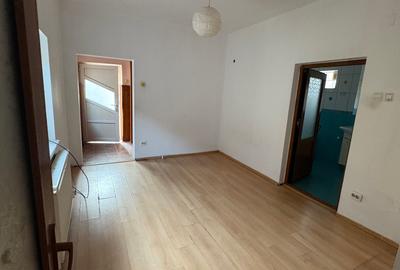 Casa de vânzare - Constanta - 6 CAMERE-147 mp. totali ( fără curtea interioară) - 14