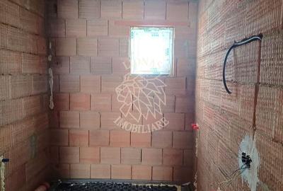 Casa 4 camere-teren 480 mp- Dealul Jelnei- 5 minute de centru - 4