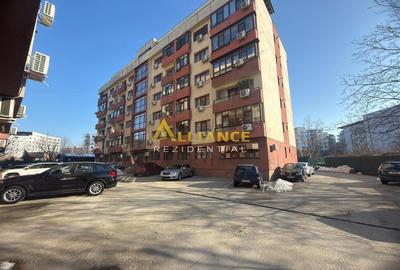 Apartament cu 2 camere decomandat în Berceni