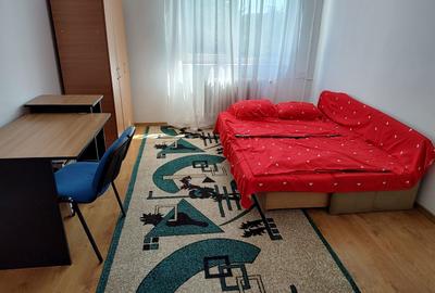 Apartament cu 2 camere semidecomandat, mobilat în Mănăștur
