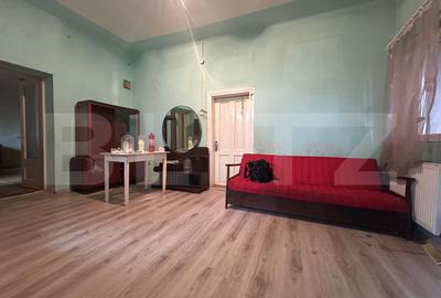 Casă individuală cu 2 camere în Central