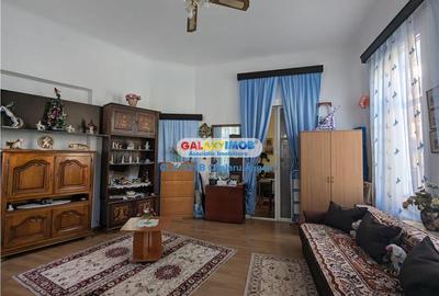 Armeneasca etaj vila 5 camere ,suprafata 200 mp, loc parcare - 25
