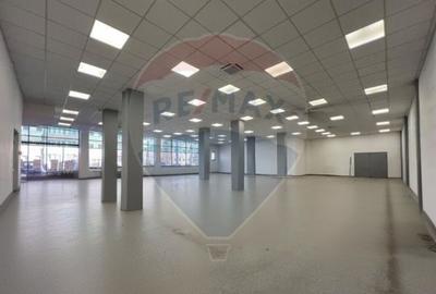 Spațiu comercial de închiriat, zona Iris, 600mp, înălțime 3.80-4.20m - 2
