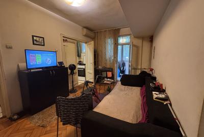 Apartament cu 2 camere semidecomandat, mobilat în Floreasca