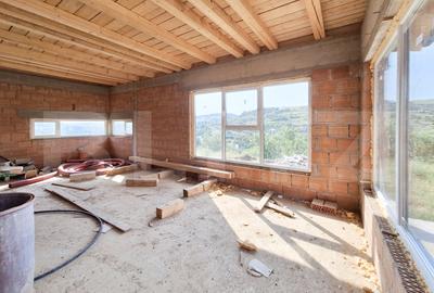 Casa pe un nivel, cu priveliste superba, teren 2000 mp, Suceagu - 2