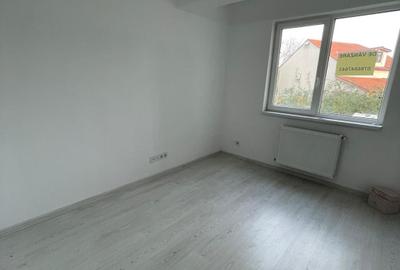Apartament 3 camere- PARTER INALT -BALCON -METALURGIEI - 3