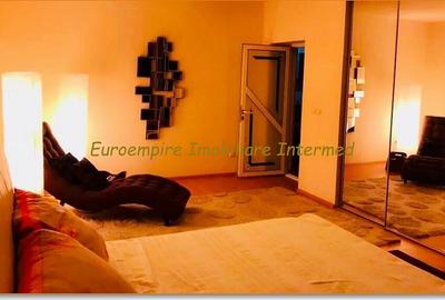 De inchiriat vila cu 5 camere in loc. Ovidiu jud. Constanta - 1